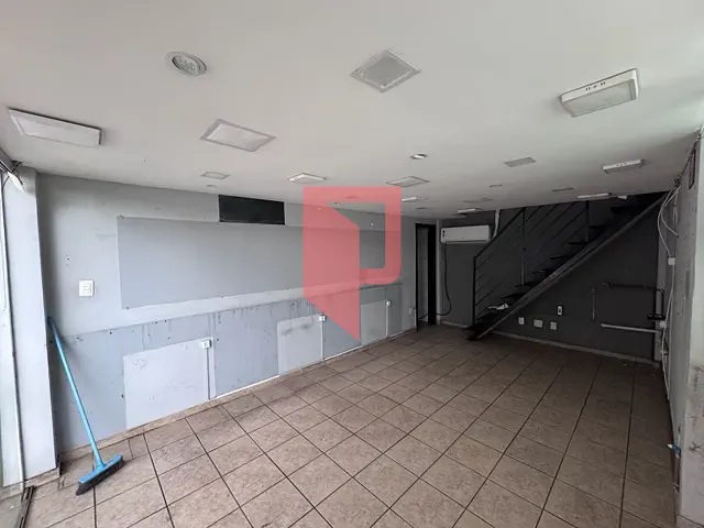 Loja para alugar, no bairro Caiçaras em Belo Horizonte