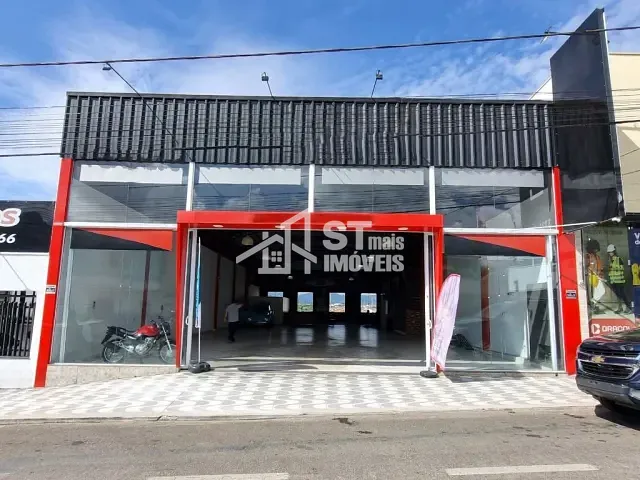 Loja com 310m², para alugar, no bairro Andradas em Andradas