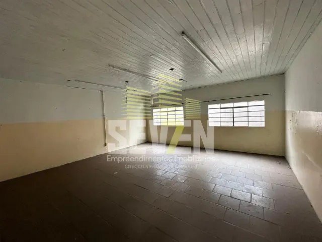 Loja com 835m², à venda, no bairro Vila Santo Antônio em Bauru