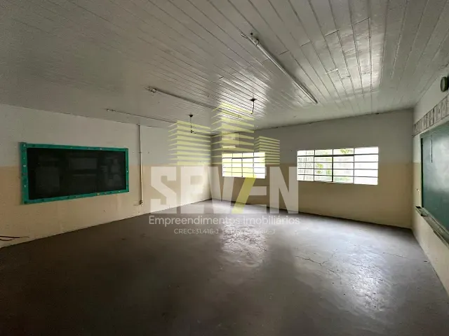 Loja com 835m², à venda, no bairro Vila Santo Antônio em Bauru
