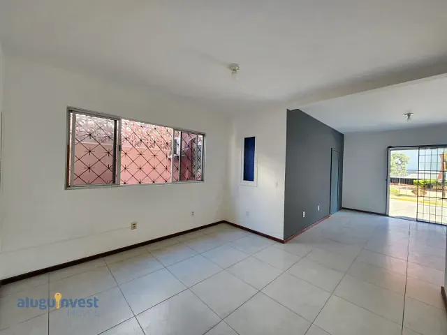 Loja para alugar, no bairro Campinas em São José