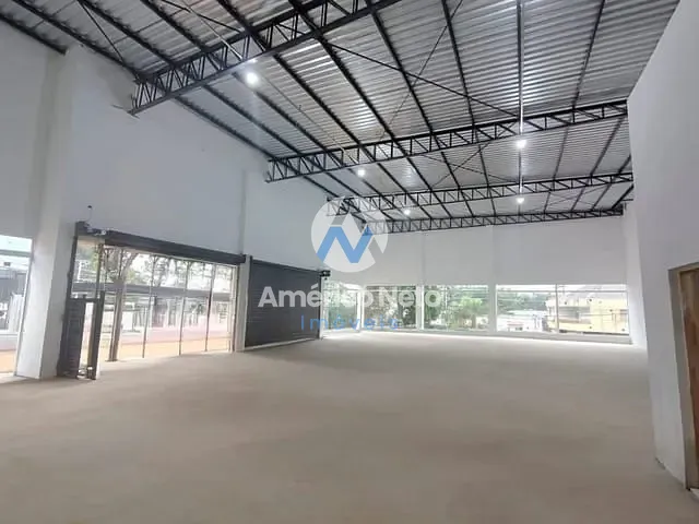 Loja para alugar, no bairro Vila Scarpelli em Santo André