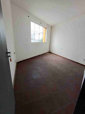 Loja com 240m², à venda ou para alugar, no bairro Centro em Campos dos Goytacazes