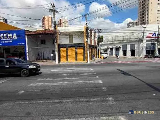 Loja com 240m², à venda ou para alugar, no bairro Centro em Campos dos Goytacazes
