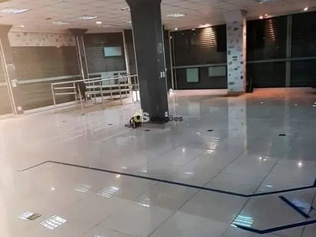 Loja para alugar, no bairro Pinheiros em São Paulo