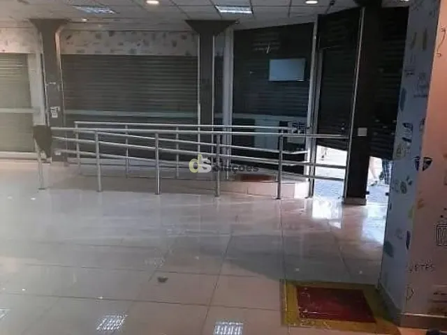 Loja para alugar, no bairro Pinheiros em São Paulo