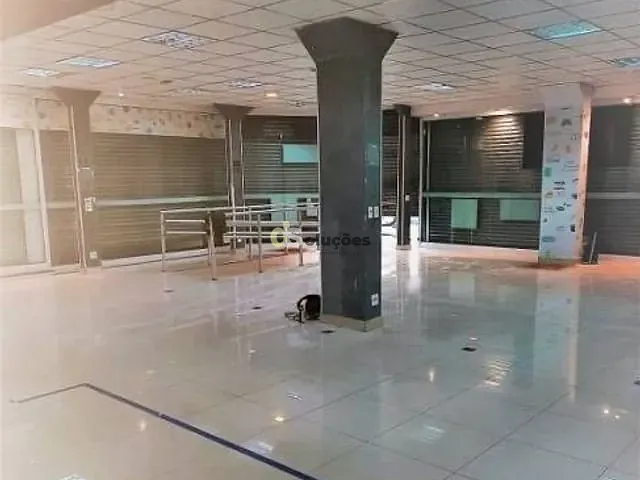 Loja para alugar, no bairro Pinheiros em São Paulo