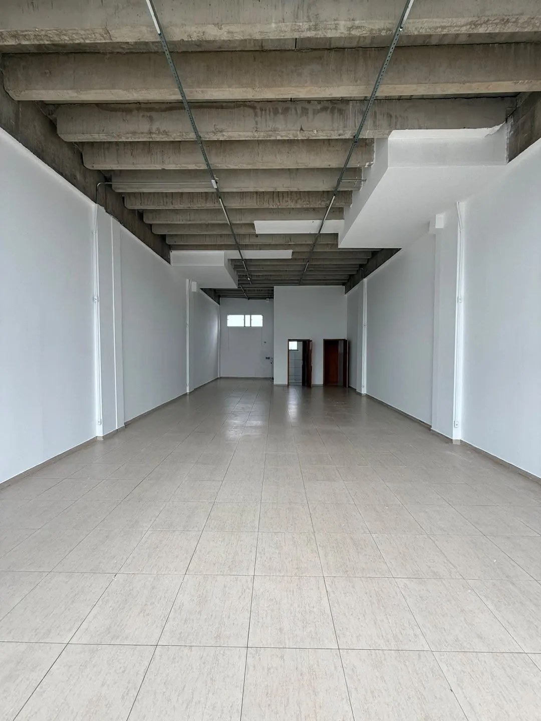Loja-Salão, 110 m² - Foto 1