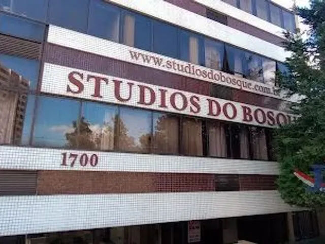 Sala para alugar, no bairro Centro Civico em Curitiba