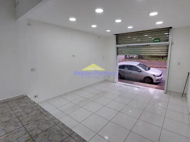 Loja com 0m², para alugar, no bairro Centro em Capivari