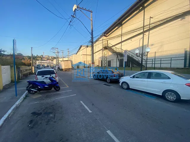 Loja para alugar, no bairro Centro em Maricá