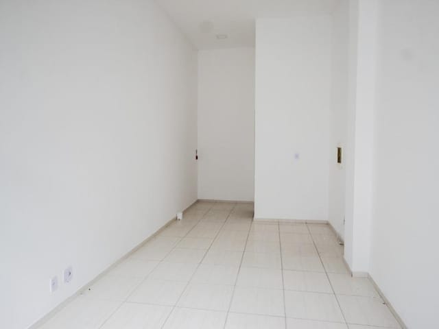 Loja com 23m², para alugar, no bairro Paineiras em Juiz de Fora