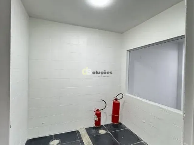 Loja para alugar, no bairro Santo Amaro em São Paulo