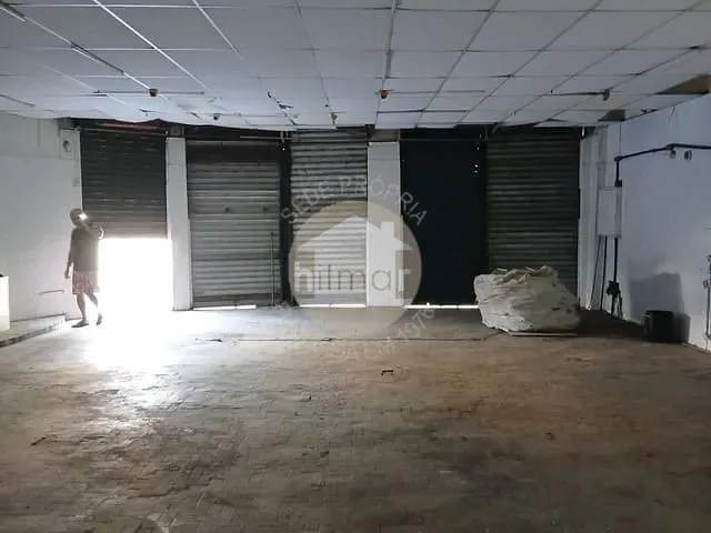 Loja com 106m², para alugar, no bairro Ramos em Rio de Janeiro