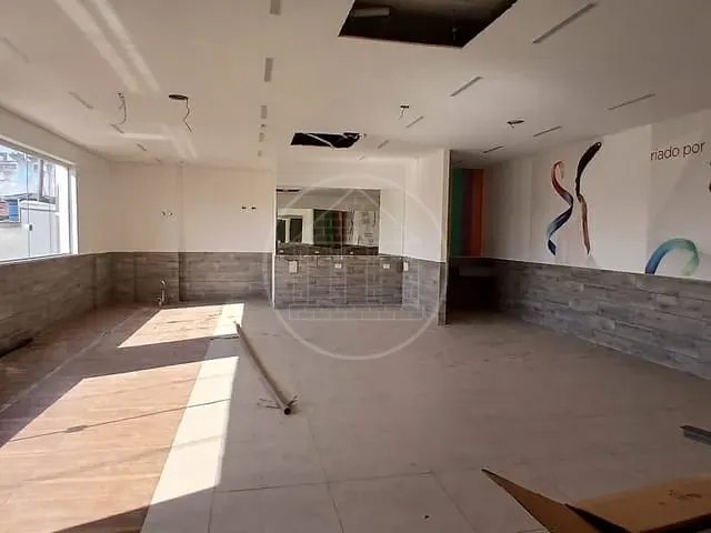 Loja com 200m², para alugar, no bairro Santo Amaro em São Paulo
