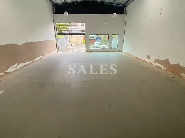 Loja com 301m², para alugar, no bairro Lourdes em Juiz de Fora