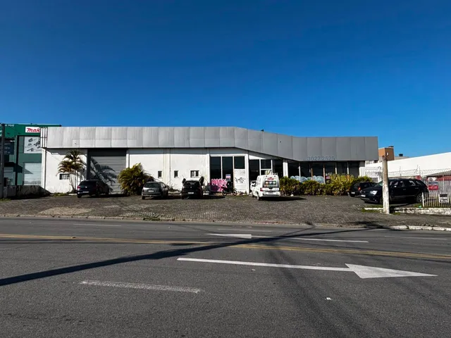 Conjunto comercial com 1375m², à venda, no bairro Centro em Pelotas