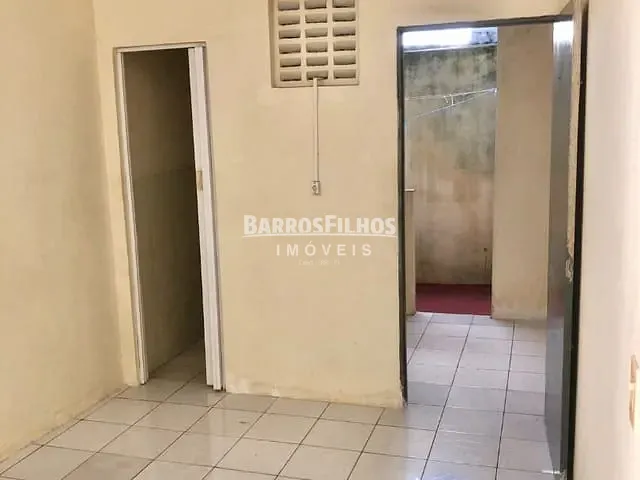 Loja com 440m², à venda, no bairro São José em Aracaju