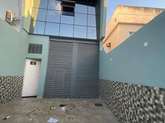 Loja para alugar, no bairro Centro em Campos dos Goytacazes