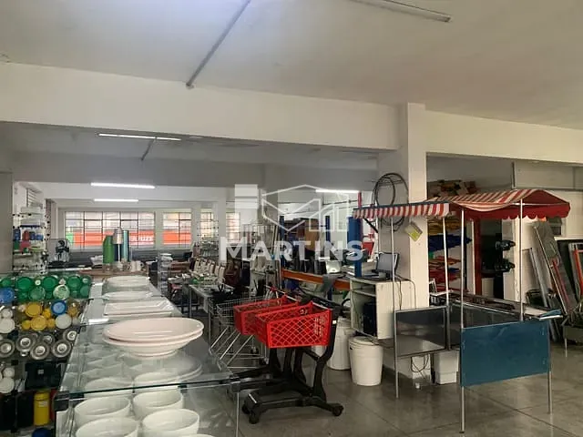 Loja para alugar, no bairro Jardim Castilho em Embu das Artes