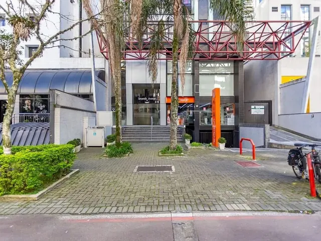 Sala à venda, no bairro Batel em Curitiba