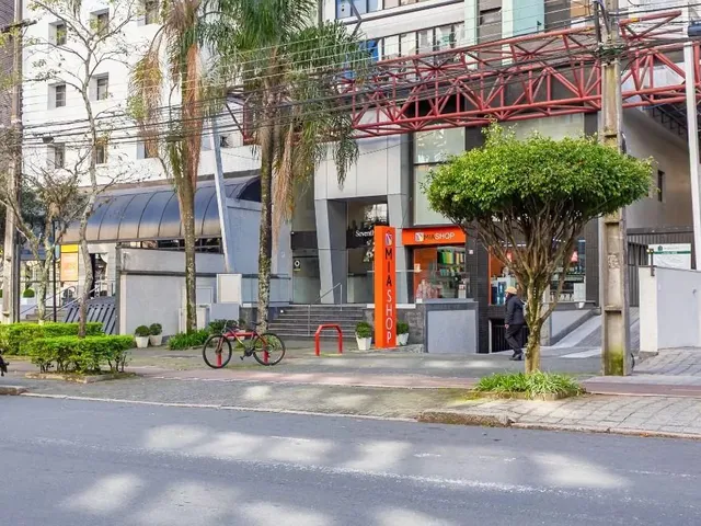 Sala à venda, no bairro Batel em Curitiba