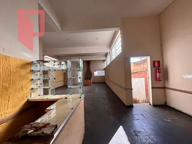 Loja com 167m², para alugar, no bairro Caiçaras em Belo Horizonte