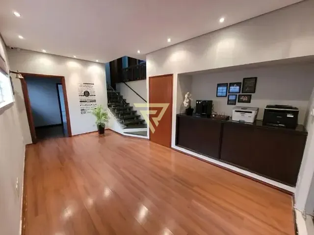 Loja com 596m², à venda ou para alugar, no bairro Centro em Ribeirão Preto