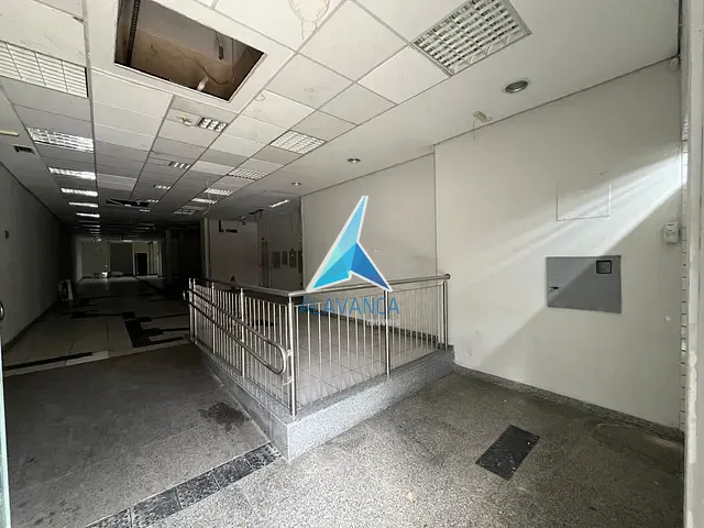 Loja com 406m², para alugar, no bairro Nossa Senhora das Graças em Governador Valadares
