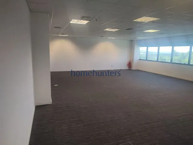 Conjunto comercial com 227m², à venda ou para alugar, no bairro Jardim Madalena em Campinas