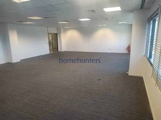 Conjunto comercial com 227m², à venda ou para alugar, no bairro Jardim Madalena em Campinas
