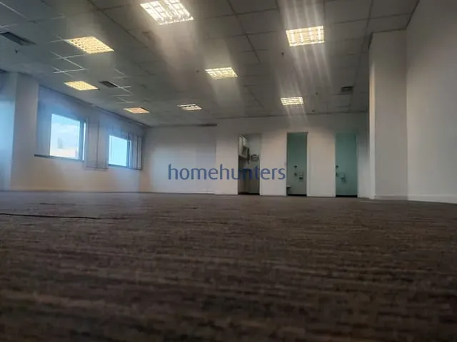 Conjunto comercial com 227m², à venda ou para alugar, no bairro Jardim Madalena em Campinas
