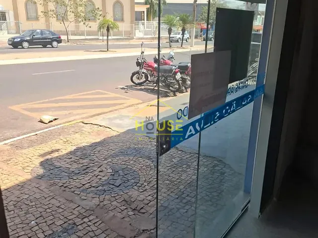 Loja com 25m², para alugar, no bairro Coester em Fernandópolis