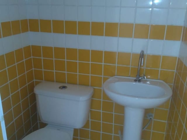 Casa com 300m², à venda ou para alugar, no bairro Piraporinha em São Paulo