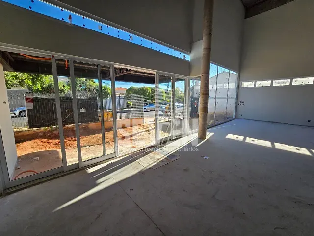Loja com 450m², para alugar, no bairro Vila Mesquita em Bauru