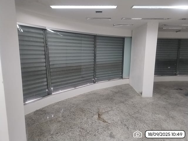 Foto do Loja - Oportunidade excelente para locação! Loja comercial com localização privilegiada no coração da Tijuca. | GrupoApi