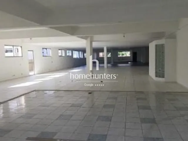Loja com 652m², à venda, no bairro Bosque em Campinas