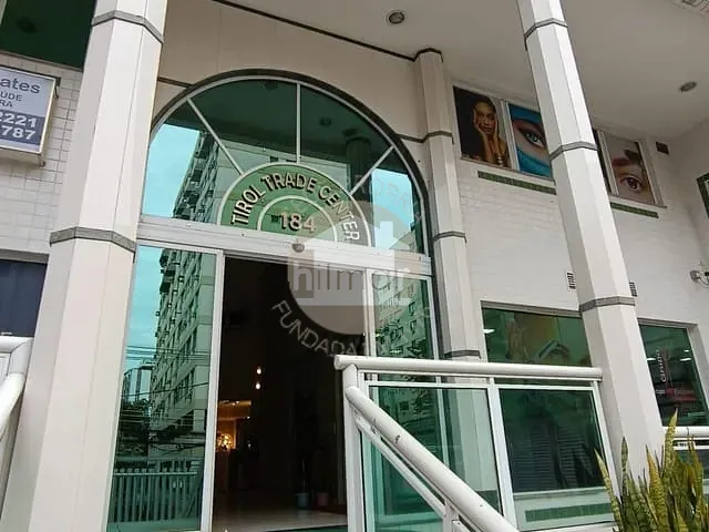 Loja à venda ou para alugar, no bairro Freguesia (Jacarepaguá) em Rio de Janeiro