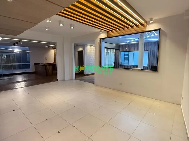 Loja com 167m², para alugar, no bairro Urbanova em São José dos Campos