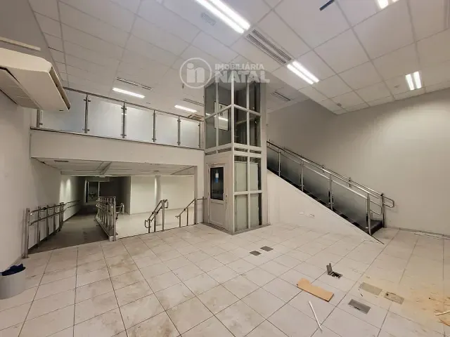 Loja para alugar, no bairro Centro em Londrina