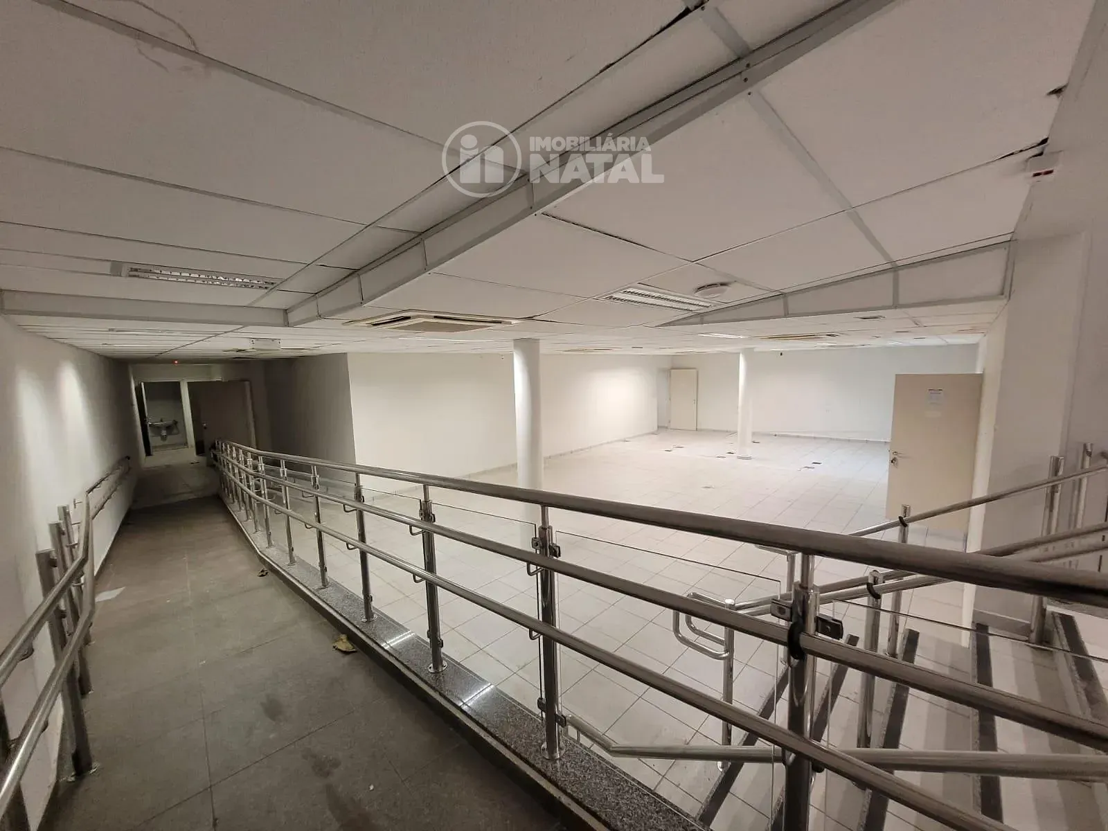 Loja-Salão, 1400 m² - Foto 4
