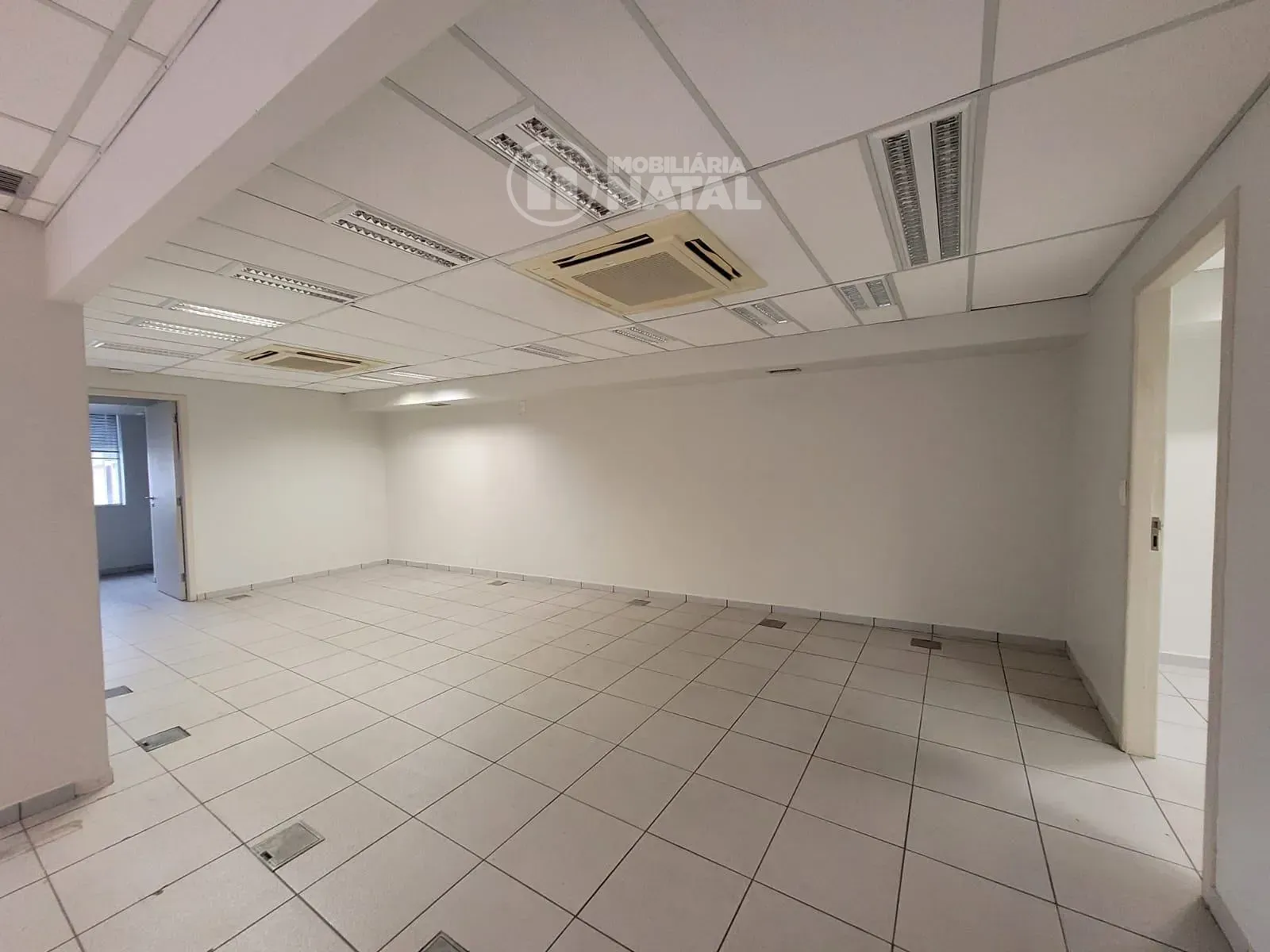 Loja-Salão, 1400 m² - Foto 17