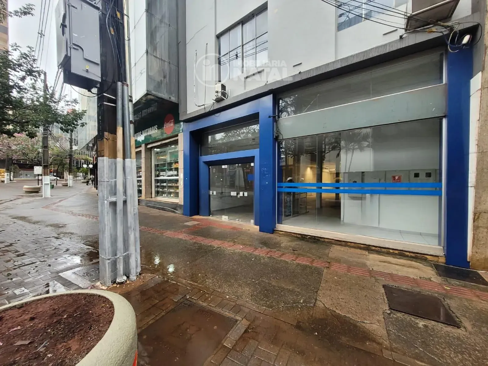 Loja-Salão, 1400 m² - Foto 1