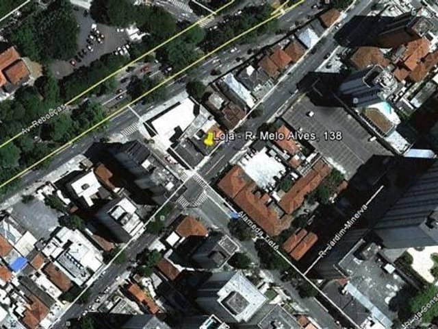 Loja à venda, no bairro Cerqueira César em São Paulo