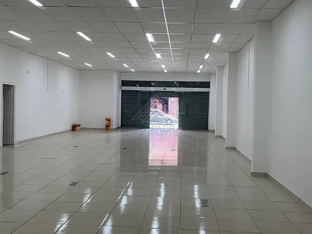 Loja com 370m², para alugar, no bairro Vila Bocaina em Mauá