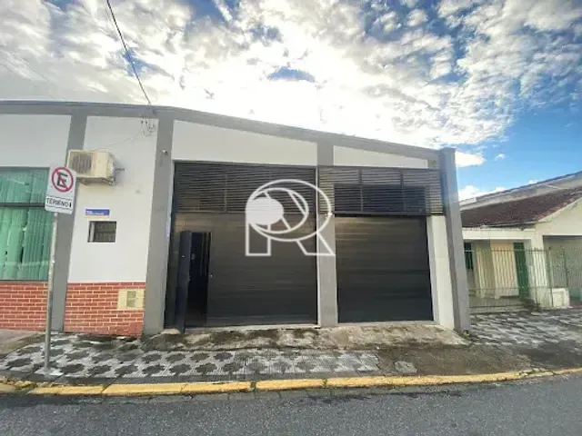 Loja para alugar, no bairro Centro em Registro