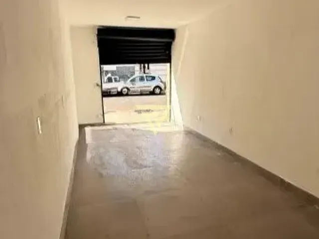 Loja com 35m², para alugar, no bairro Vila Tibério em Ribeirão Preto