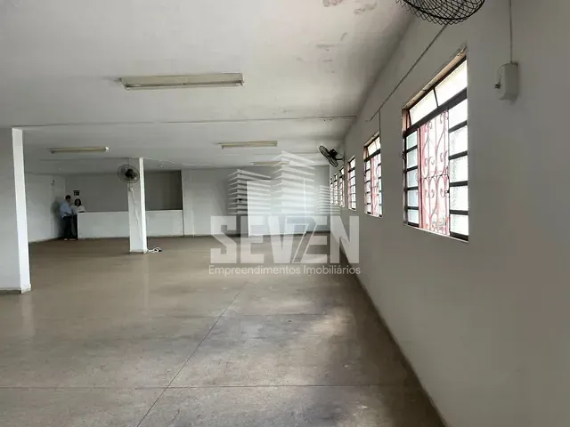Loja com 300m², para alugar, no bairro Jardim Flórida em Bauru