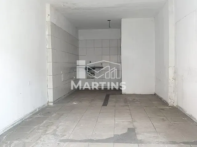 Loja para alugar, no bairro Jardim Campo Limpo em São Paulo