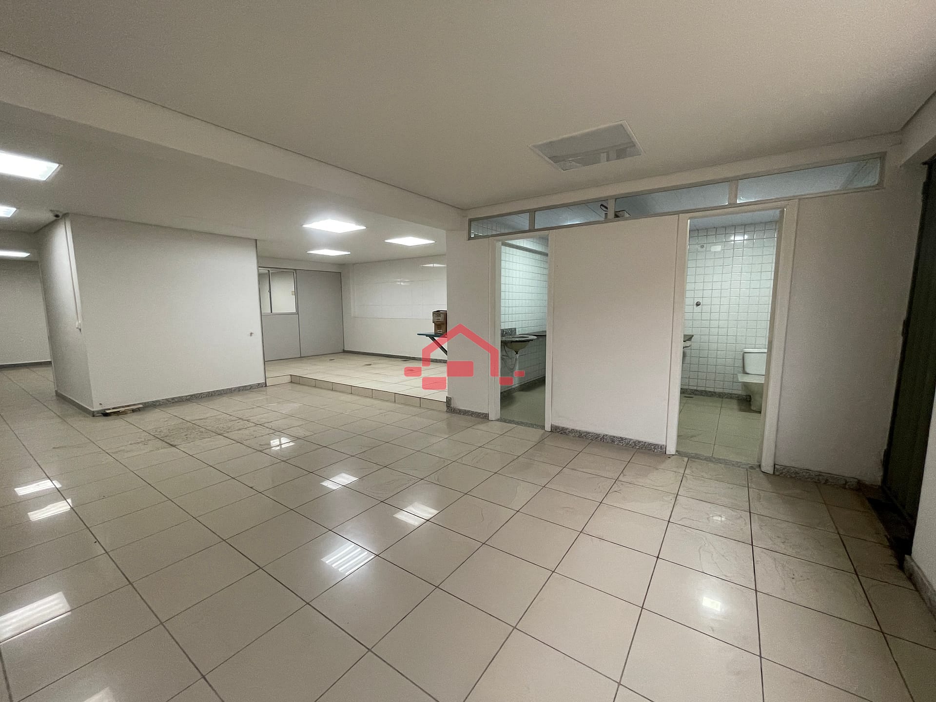 Loja-Salão, 486 m² - Foto 1